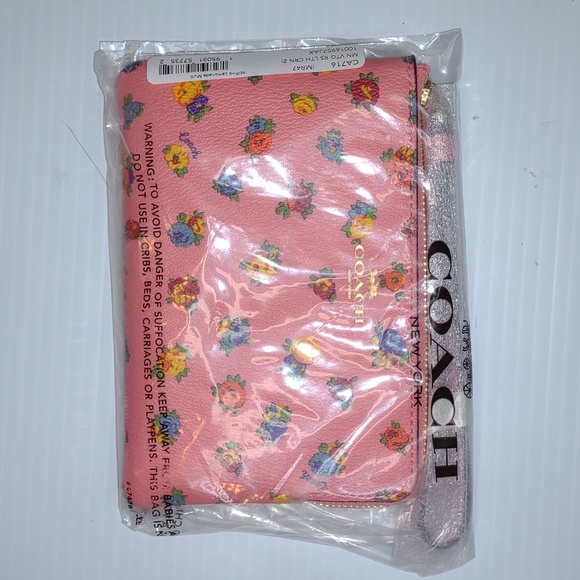 😺COACH Wristlet Corner Zip with Mini Vintage Rose Print in Gold/Pink Lemonade - Picture 13 of 15